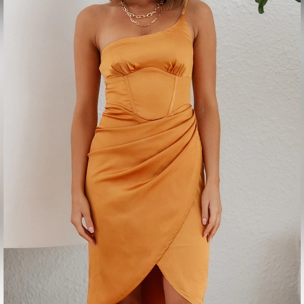 Hello Molly Yellow (Gold) Midi Dress